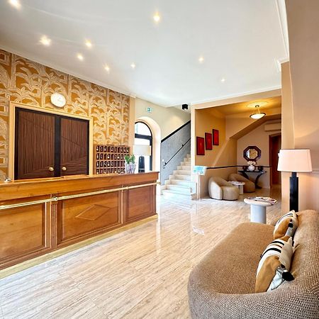 Hotel Restaurant Christophe Colomb Кальви Экстерьер фото